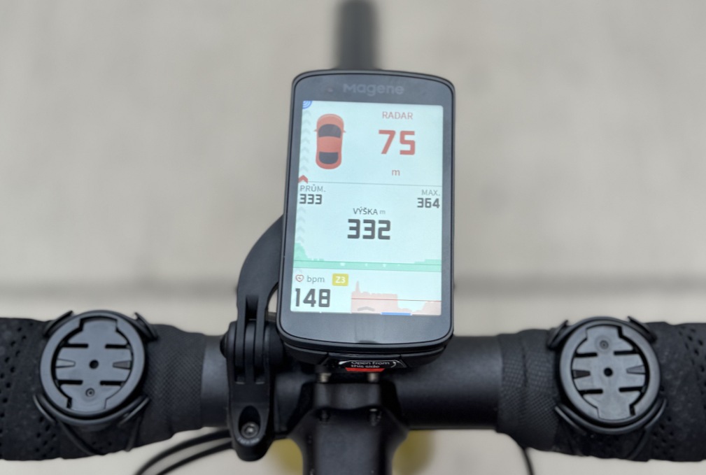 magene-c706-cyklonavigace-radar